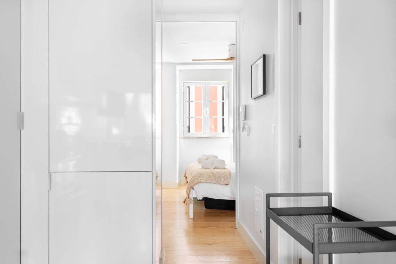 Joivy Principe Real 2Br Apt With Terrace Nearby Botanical Garden Of Lisbon Exterior photo